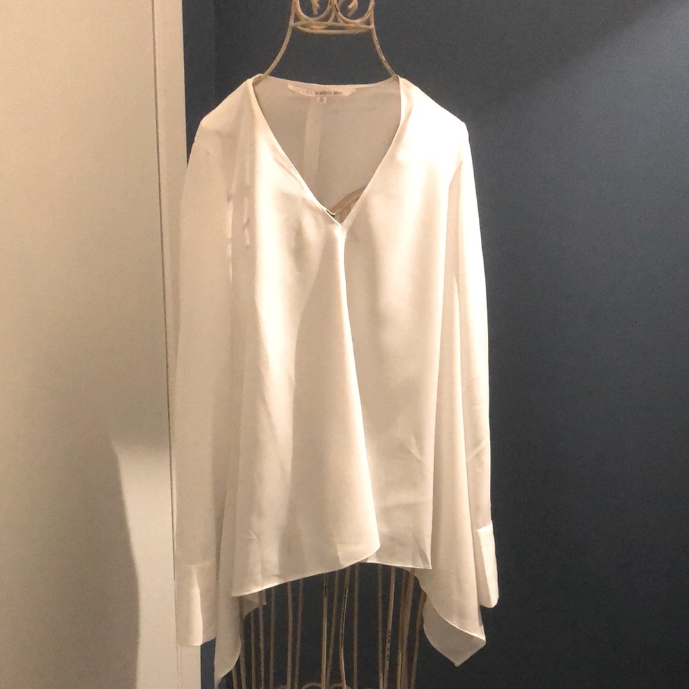 White flowy v-neck long sleeve Rachel Roy top